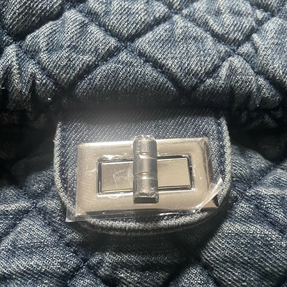 Blue Quilted Women's shoulder Bag - Picture 3 of 4
